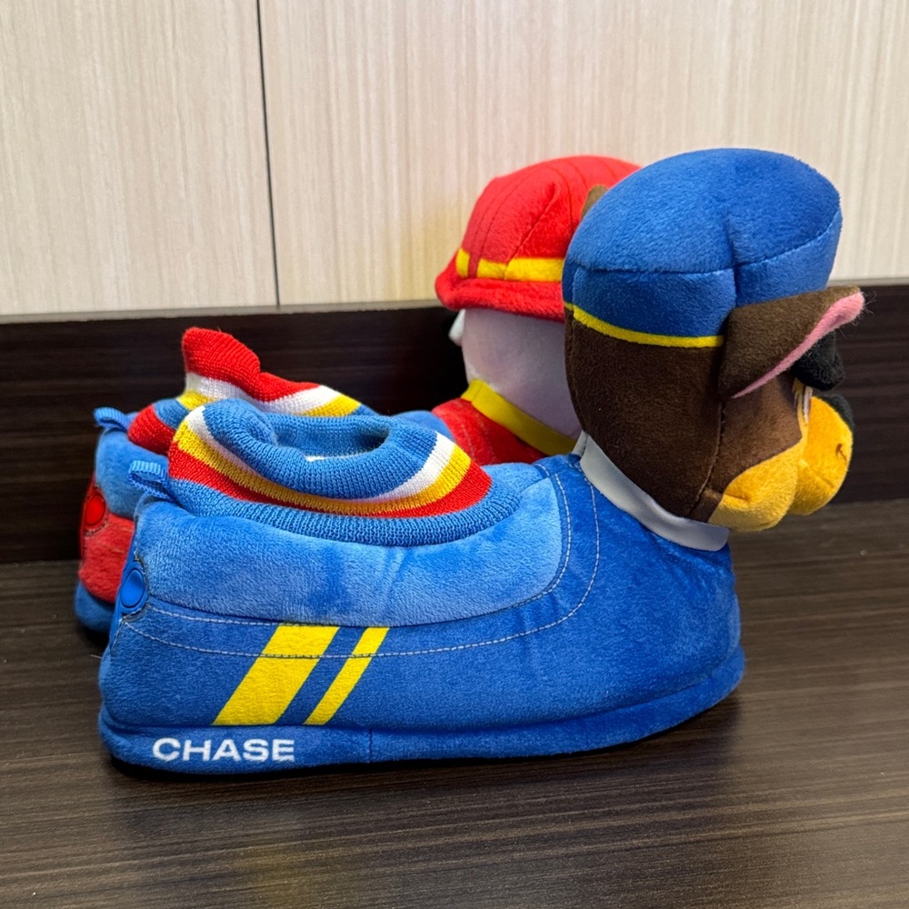 Paw Patrol Kids Slippers - Red and Blue - Picture 3 of 6